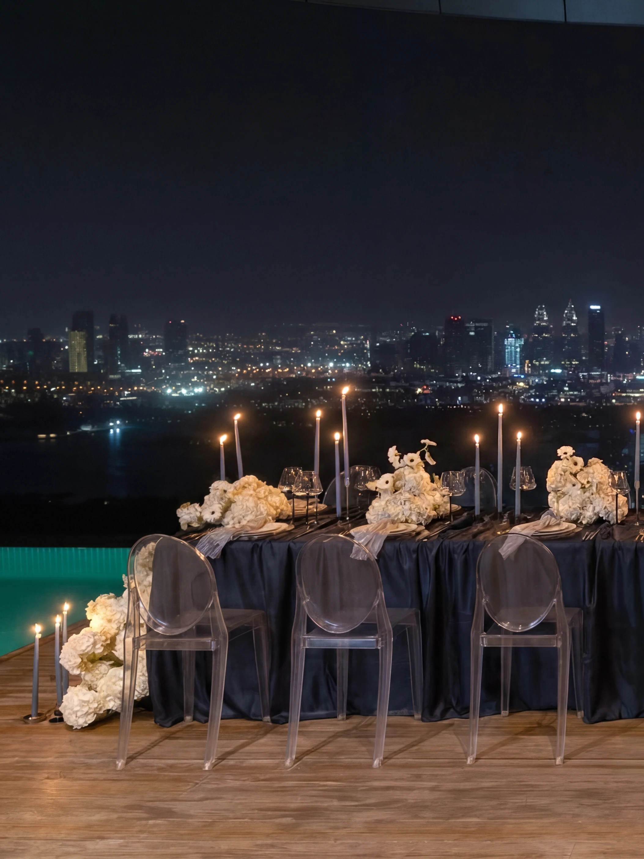 Blue Night rooftop editorial at Aura Sky Pool, Dubai (4)