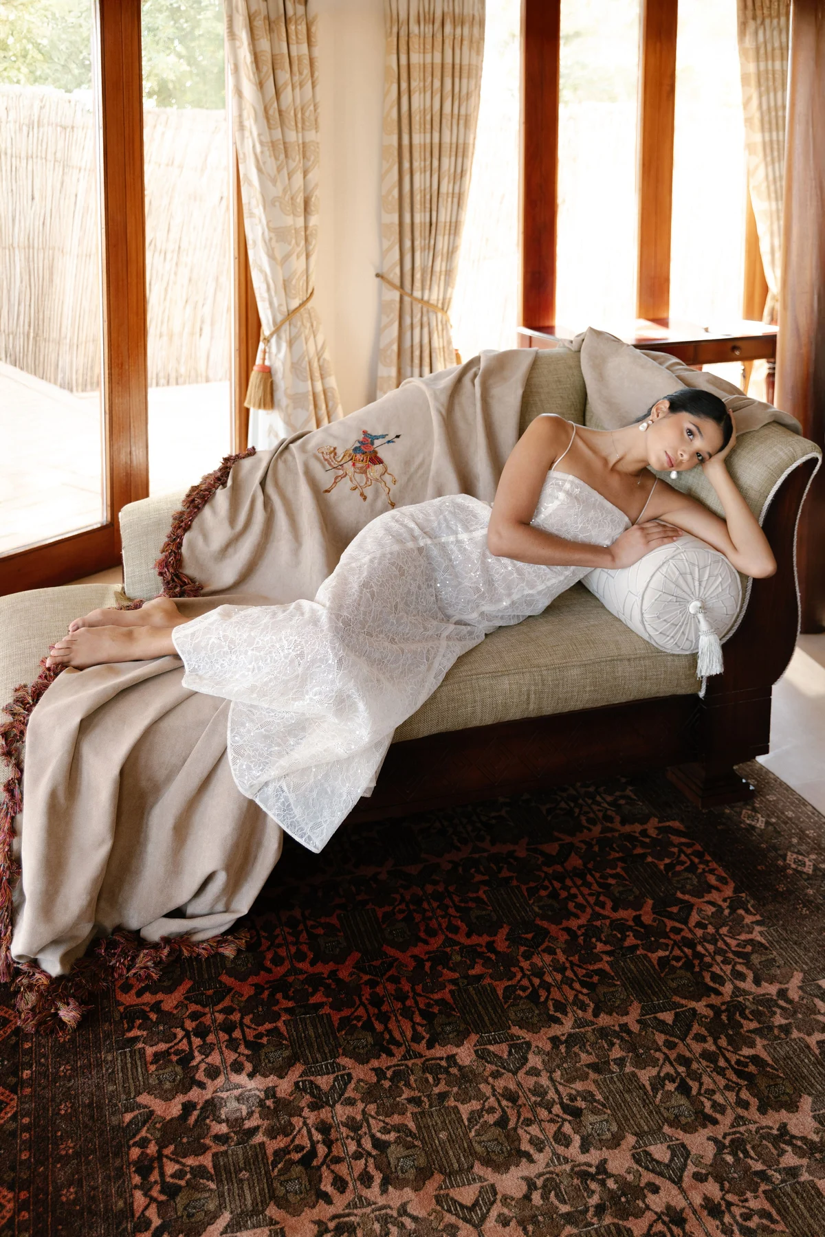 Arabian fairytale editorial at Al Maha Desert Resort, Dubai (34)