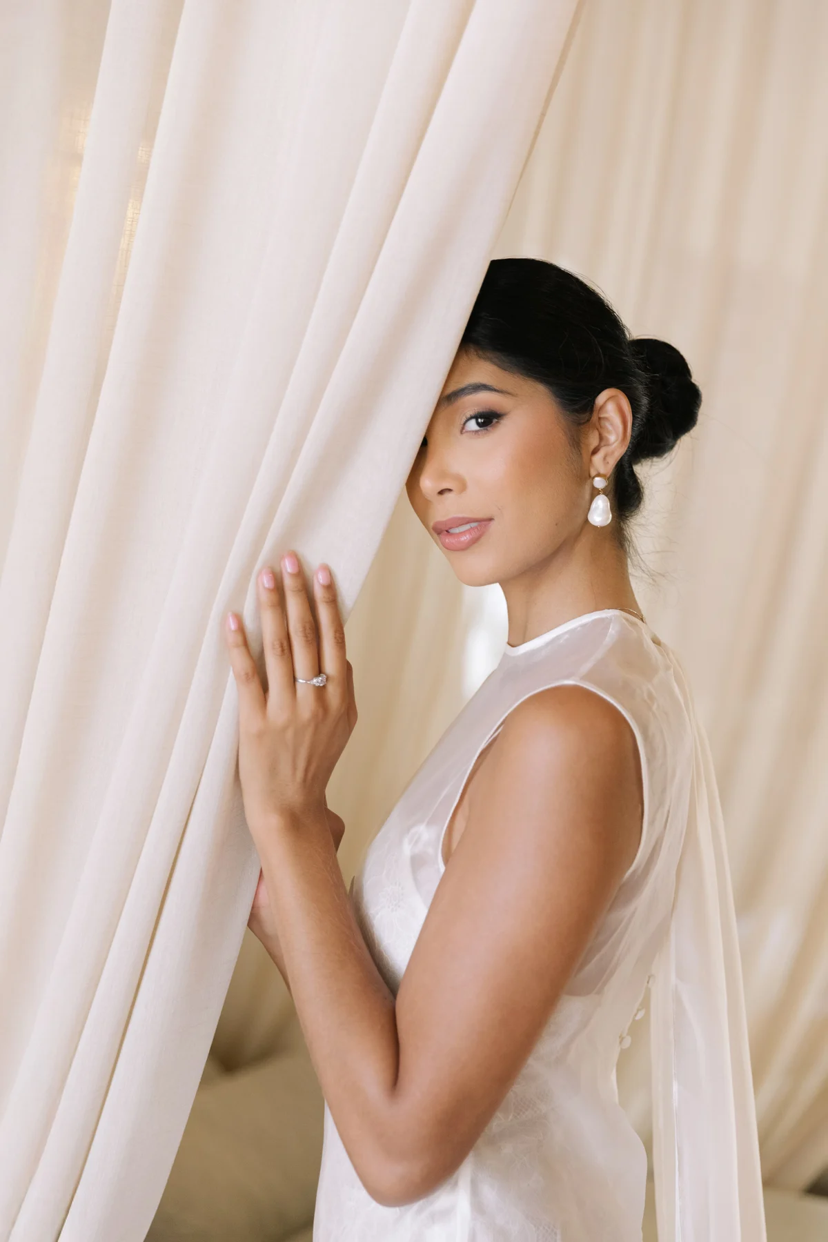 Arabian fairytale editorial at Al Maha Desert Resort, Dubai (36)