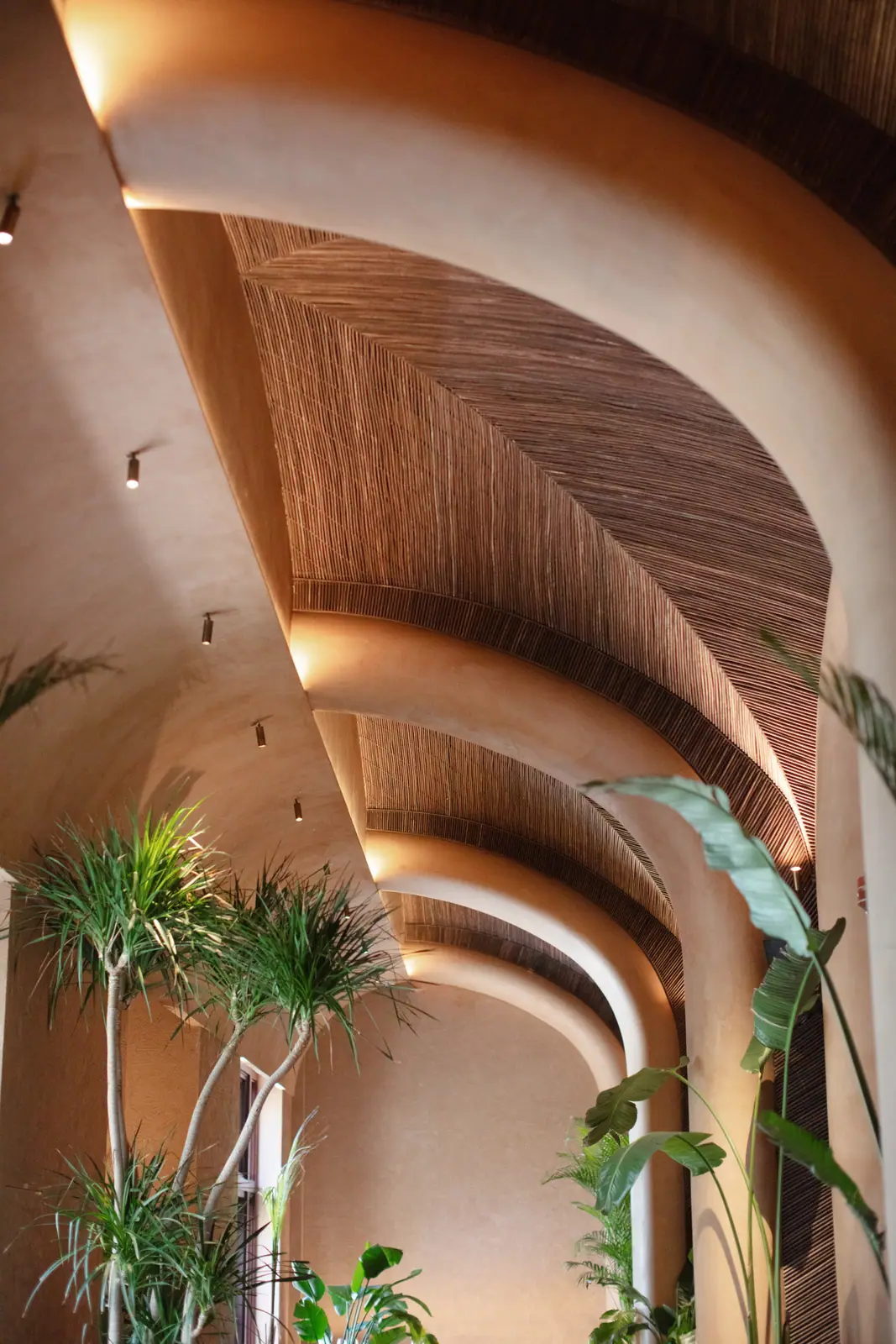 An Earthly Welcome at Sana Restaurant, Dubai — welcome dinner by Zahra Studio