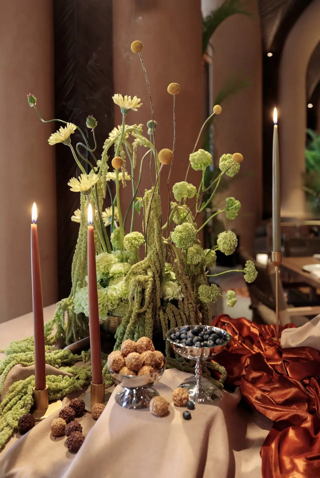 An Earthly Welcome at Sana Restaurant, Dubai — welcome dinner by Zahra Studio
